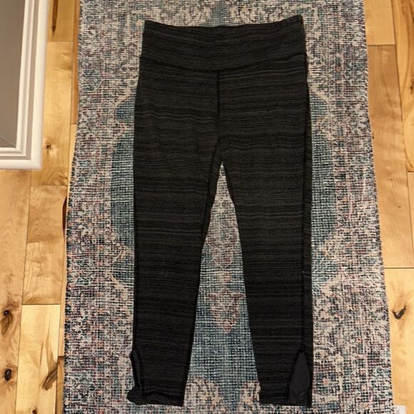 Xersion Fitted Leggings! - Picture 2 of 8